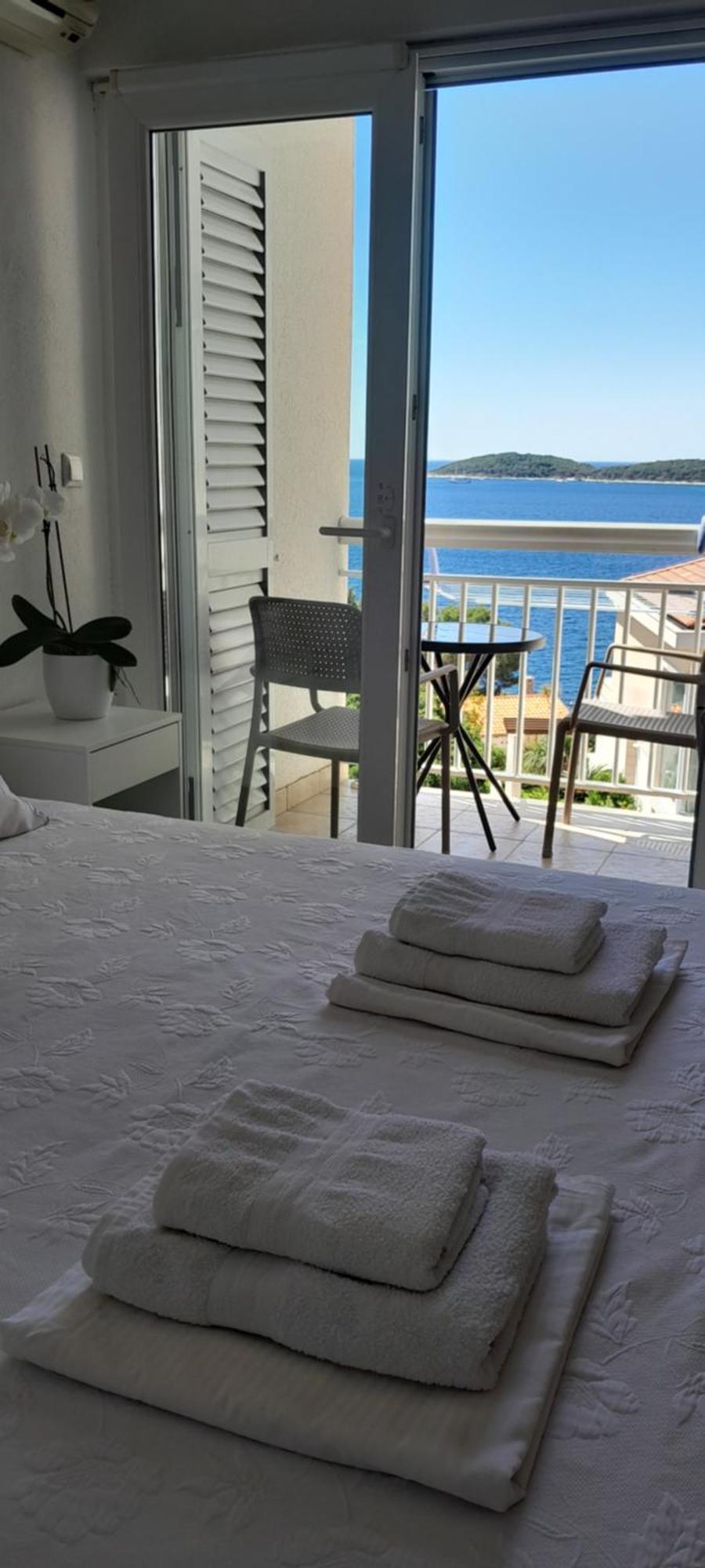 Feelhvar Along Bluelagoon Beach Hvar Town Habitación foto